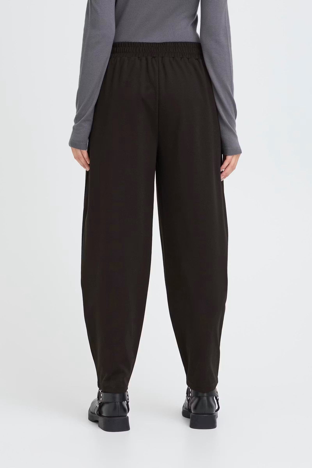 Ihkate Barrel Pants - Black