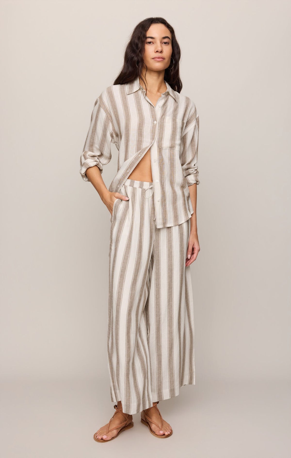 Z Supply The Perfect Striped Button Up - Light Toffee
